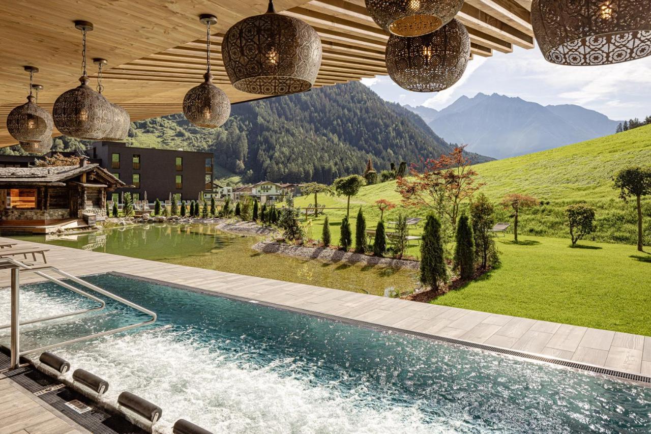 Alpine Luxury Spa Resort Schwarzenstein Lutago Kültér fotó