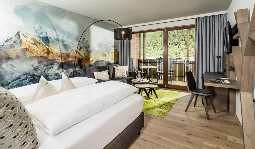 Alpine Luxury Spa Resort Schwarzenstein Lutago Kültér fotó