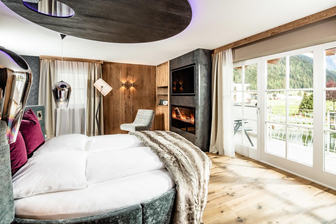 Alpine Luxury Spa Resort Schwarzenstein Lutago Kültér fotó